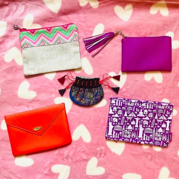 5 makeup bags - Picture 2 of 3